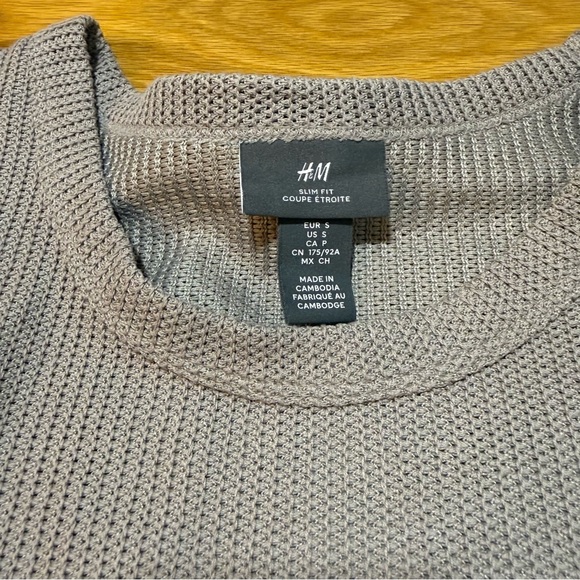 H&M Slim Fit Open-Knit Tank | Taupe | Small - Picture 2 of 3